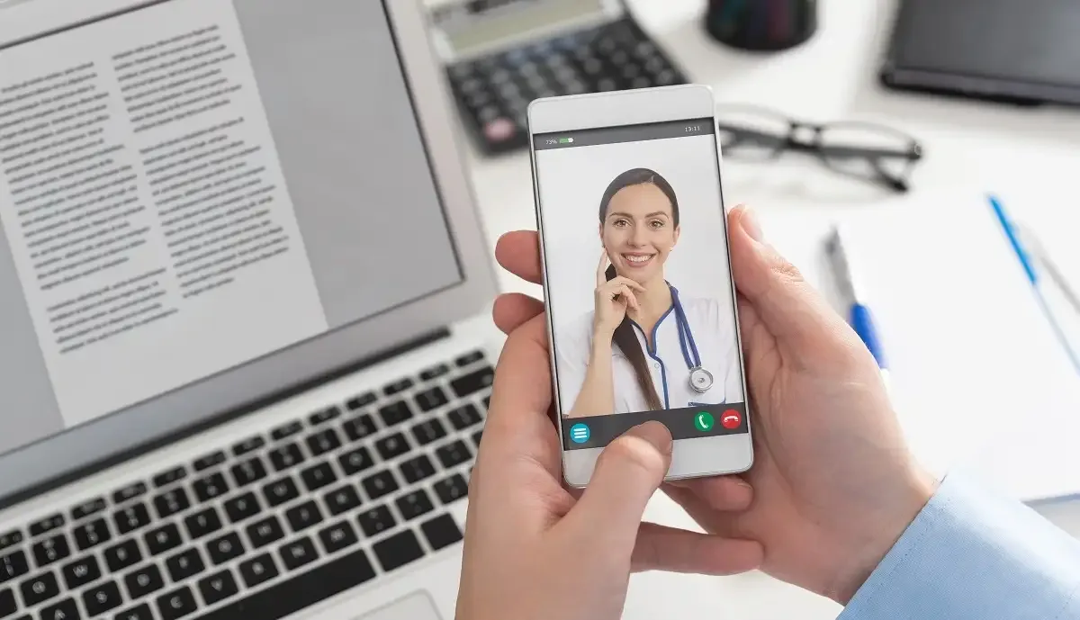 La revolución de la telemedicina en la accesibilidad y la eficiencia de la atención sanitaria.